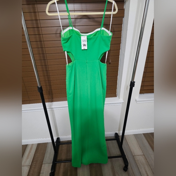 Women Dress (261) - Picture 5 of 8